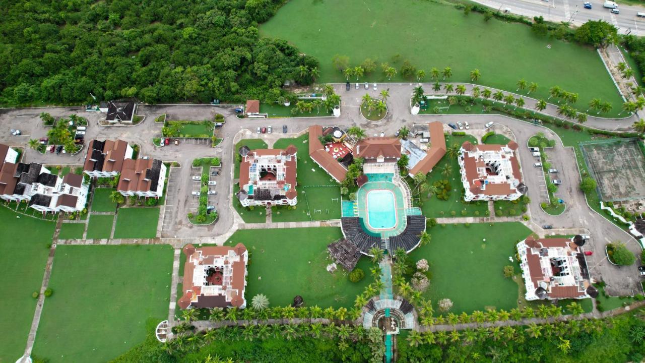Seacastles By The Beach/Pool มอนเทโกเบย์ ภายนอก รูปภาพ