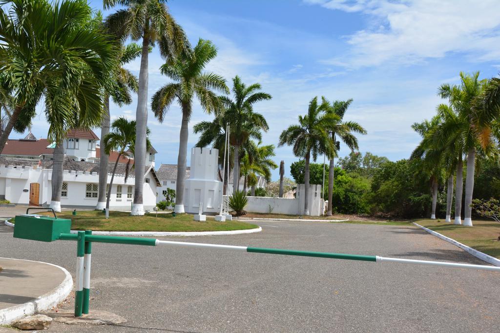 Seacastles By The Beach/Pool มอนเทโกเบย์ ภายนอก รูปภาพ